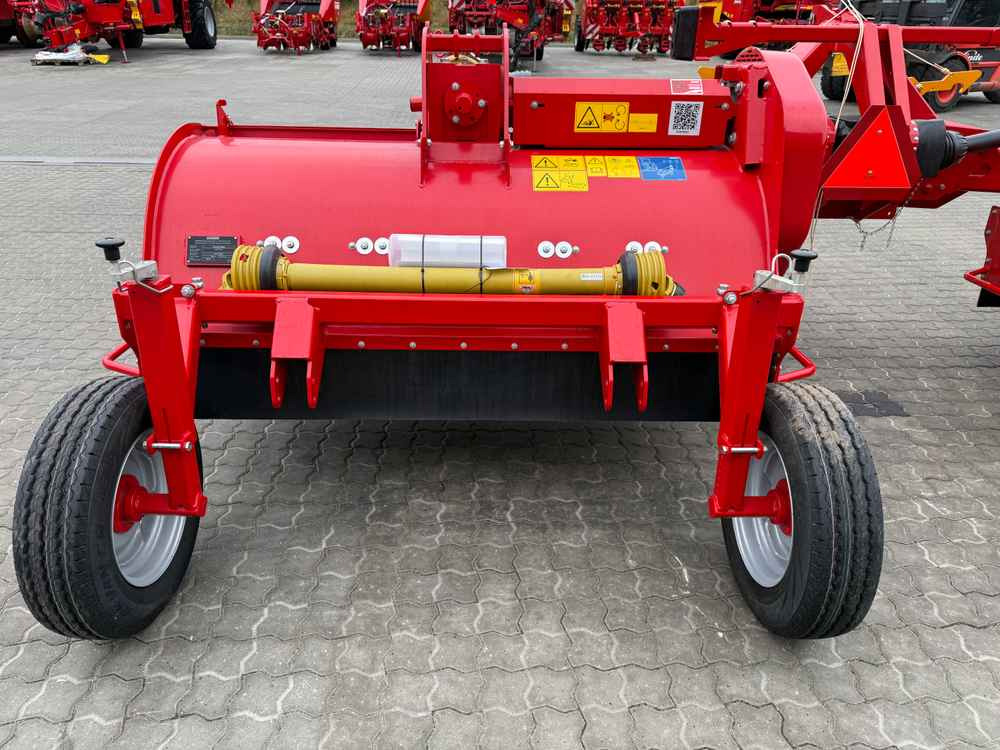 Grimme KS 75-2 - Betakarító gép: 1 kép. Grimme KS 75-2 - Betakarító gép: 1 kép.