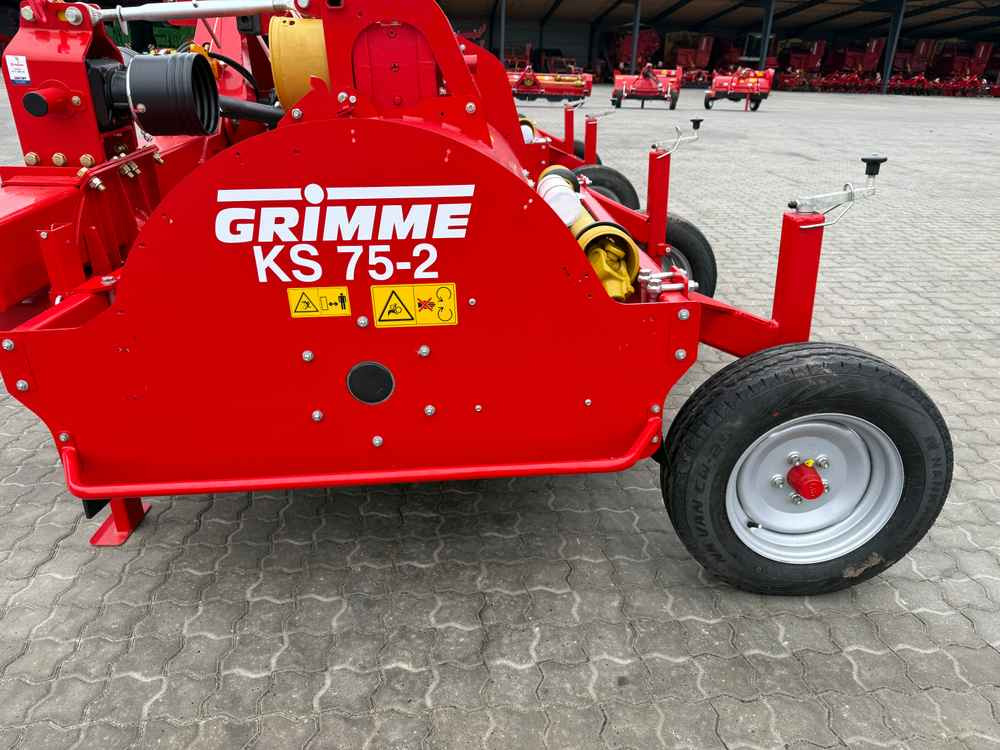 Grimme KS 75-2 - Betakarító gép: 5 kép. Grimme KS 75-2 - Betakarító gép: 5 kép.