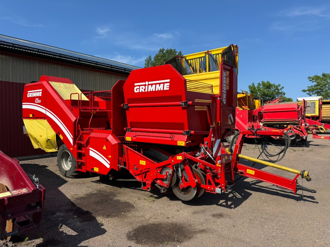 Grimme SE 140-UB - Betakarító gép: 1 kép. Grimme SE 140-UB - Betakarító gép: 1 kép.