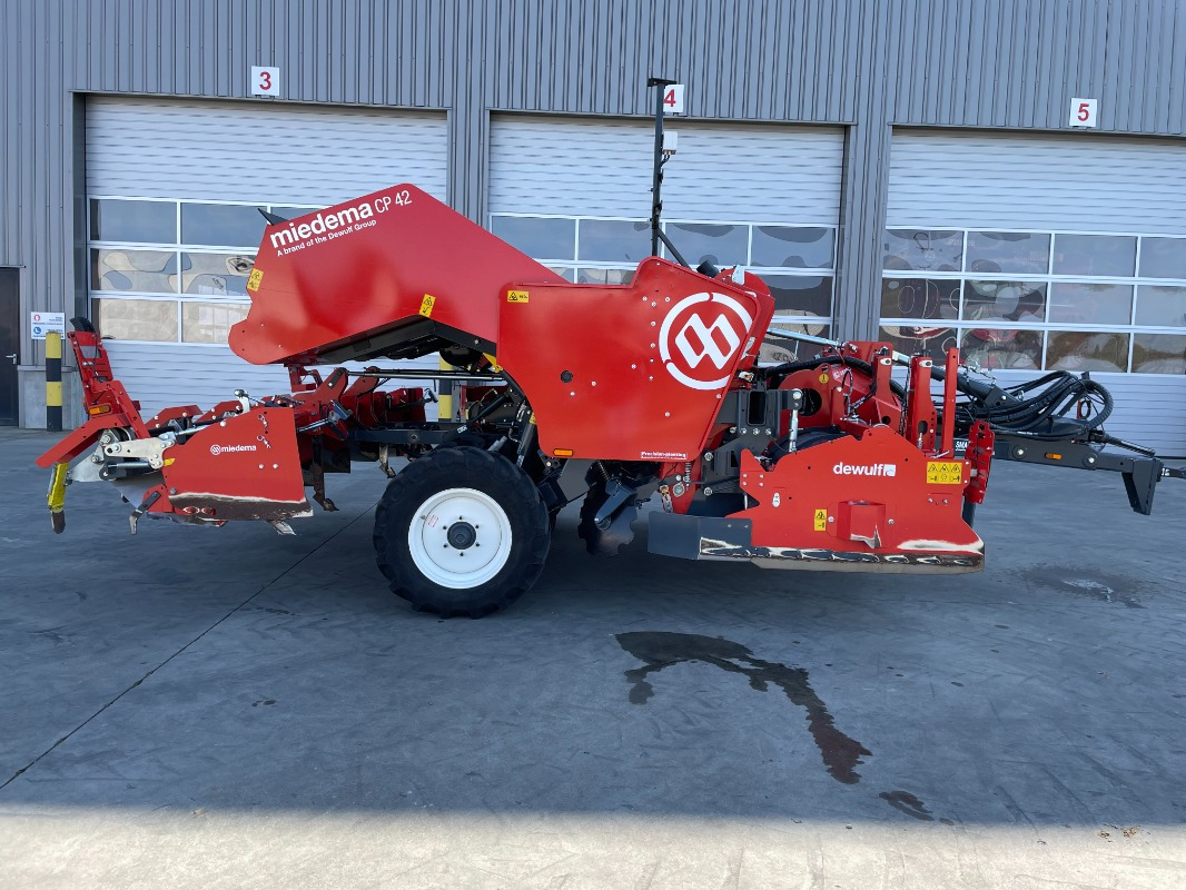 Betakarító gép Dewulf CP 42 Trailed   SC Compact: 16 kép.