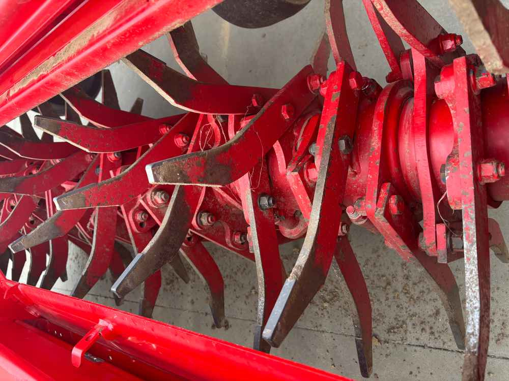 Grimme GF 400 - Betakarító gép: 2 kép. Grimme GF 400 - Betakarító gép: 2 kép.