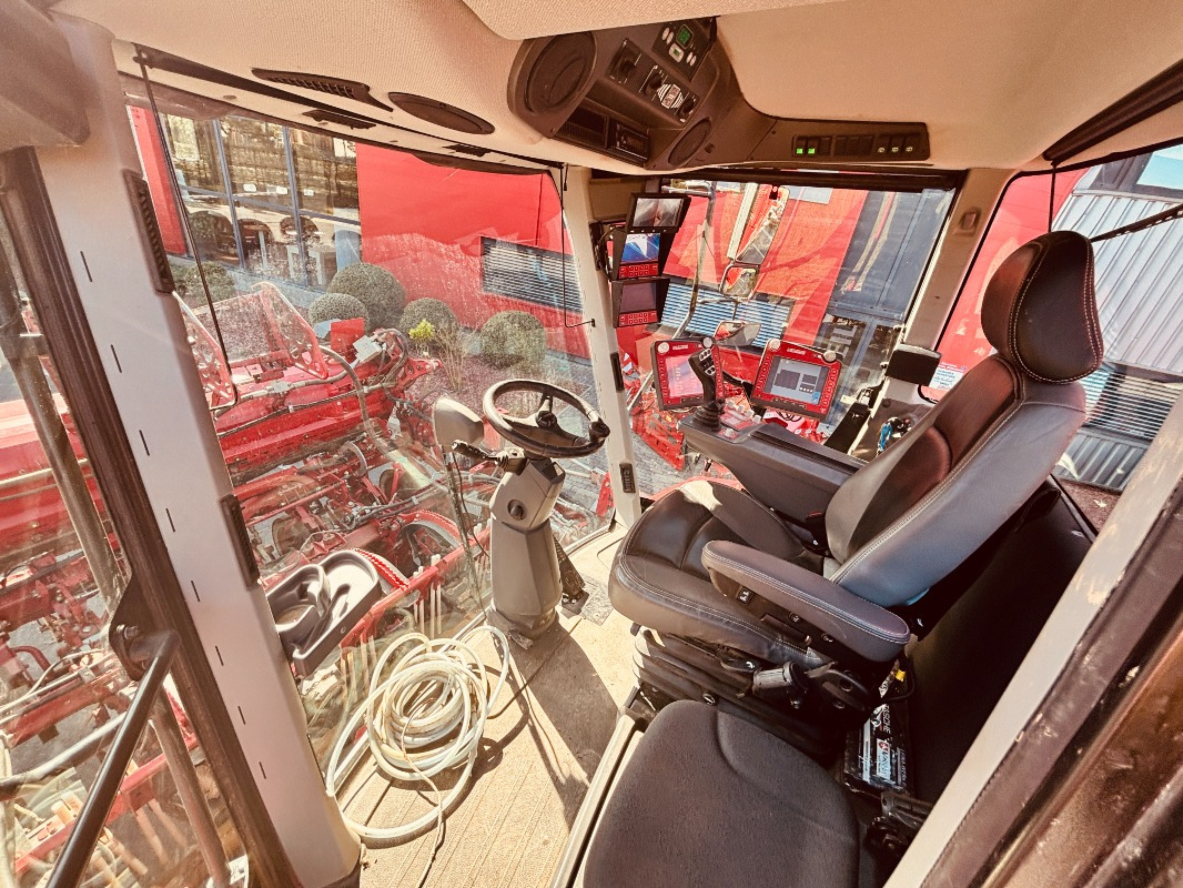 Grimme REXOR 6200 - Talajművelő gep: 3 kép. Grimme REXOR 6200 - Talajművelő gep: 3 kép.