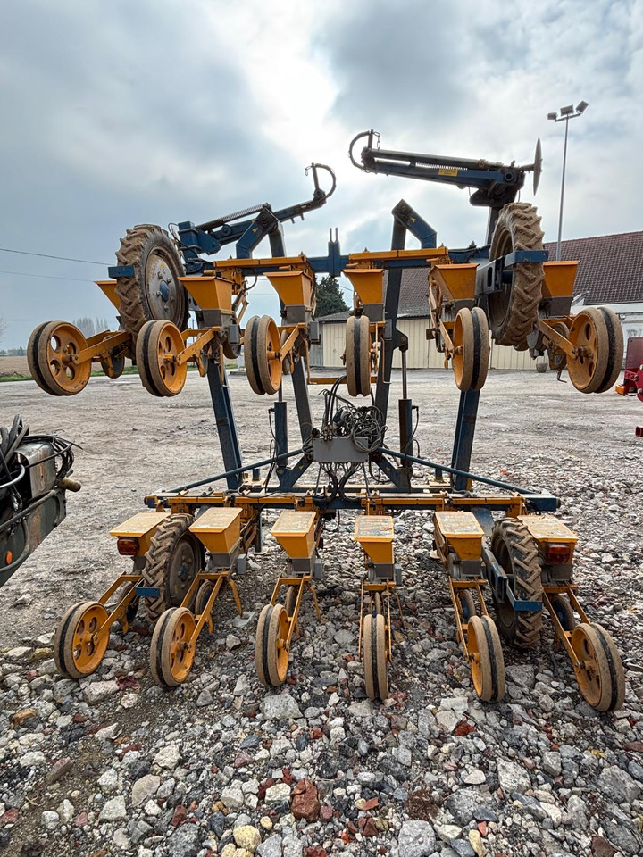 Kleine SD - Szemenkénti vetőgép: 4 kép. Kleine SD - Szemenkénti vetőgép: 4 kép.