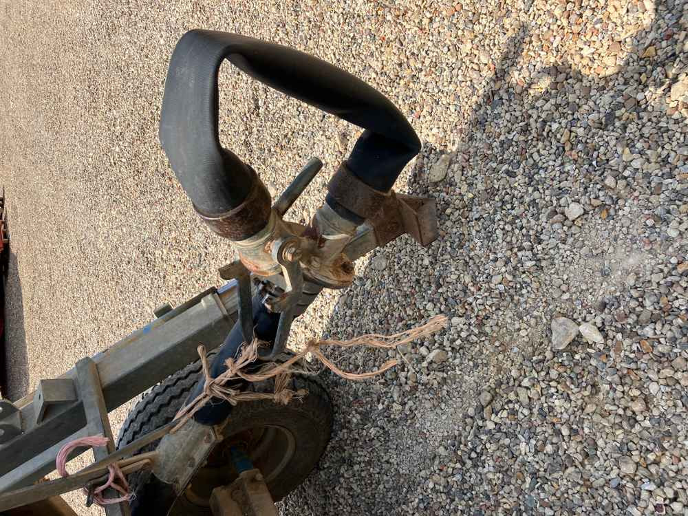 Briggs Stratton Briggs 100-470 Irrigation Reel - Öntözőrendszer: 4 kép. Briggs Stratton Briggs 100-470 Irrigation Reel - Öntözőrendszer: 4 kép.