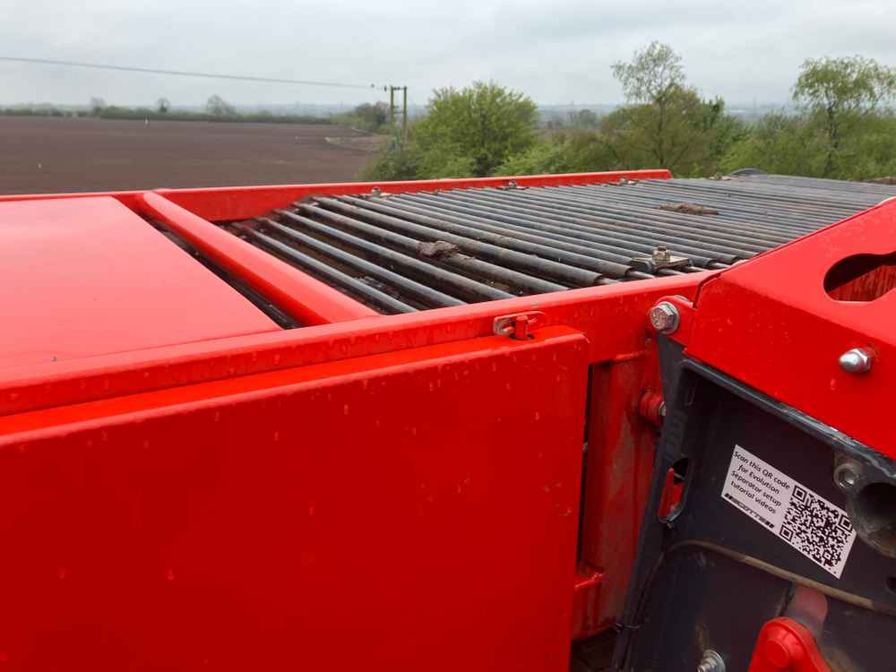 Dewulf DeWulf, RA3060, 2 Row, Self-Propelled Potato Harvester - Betakarító gép: 4 kép. Dewulf DeWulf, RA3060, 2 Row, Self-Propelled Potato Harvester - Betakarító gép: 4 kép.