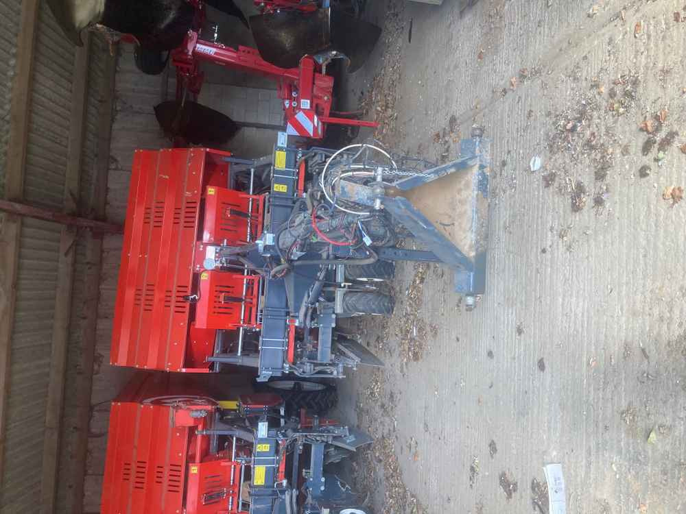 Dewulf Dewulf MS 2000, B.V S1A, 2 Row Potato Belt Planter - Betakarító gép: 5 kép. Dewulf Dewulf MS 2000, B.V S1A, 2 Row Potato Belt Planter - Betakarító gép: 5 kép.