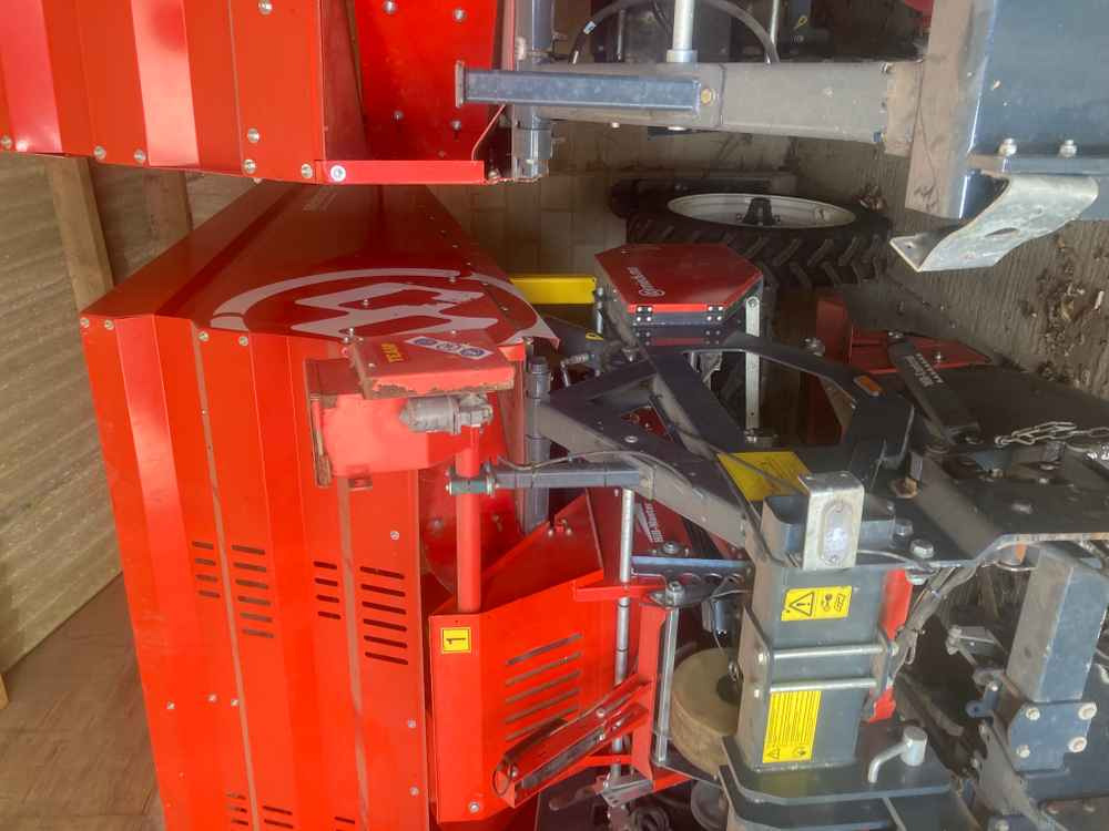 Dewulf Dewulf MS 2000,B.V S1A, 2 Row, Potato, Belt Planter - Betakarító gép: 4 kép. Dewulf Dewulf MS 2000,B.V S1A, 2 Row, Potato, Belt Planter - Betakarító gép: 4 kép.