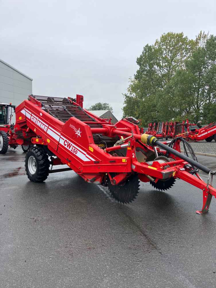 Grimme CS 150 - Burgonyakombájn: 1 kép. Grimme CS 150 - Burgonyakombájn: 1 kép.