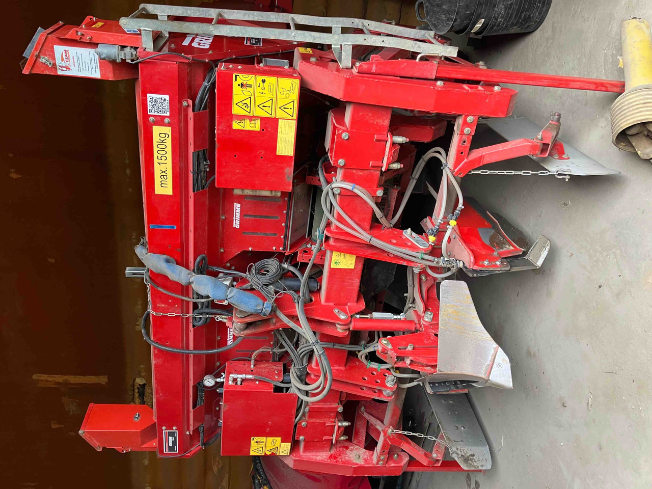 Grimme GB 215 - Betakarító gép: 1 kép. Grimme GB 215 - Betakarító gép: 1 kép.
