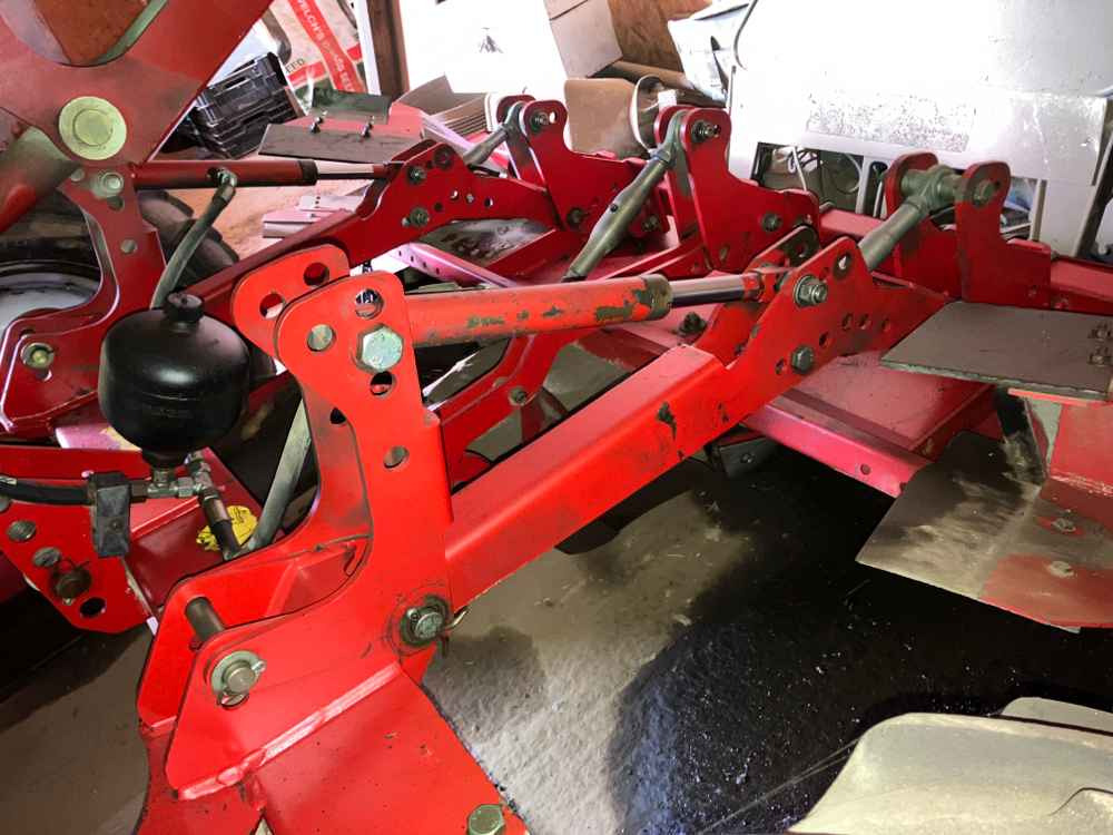 Grimme GL 32 B - Betakarító gép: 4 kép. Grimme GL 32 B - Betakarító gép: 4 kép.