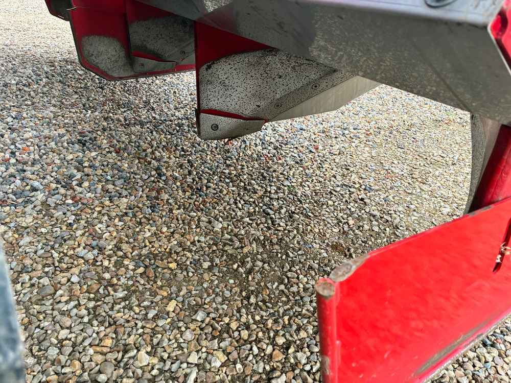 Grimme GL 430 - Betakarító gép: 4 kép. Grimme GL 430 - Betakarító gép: 4 kép.