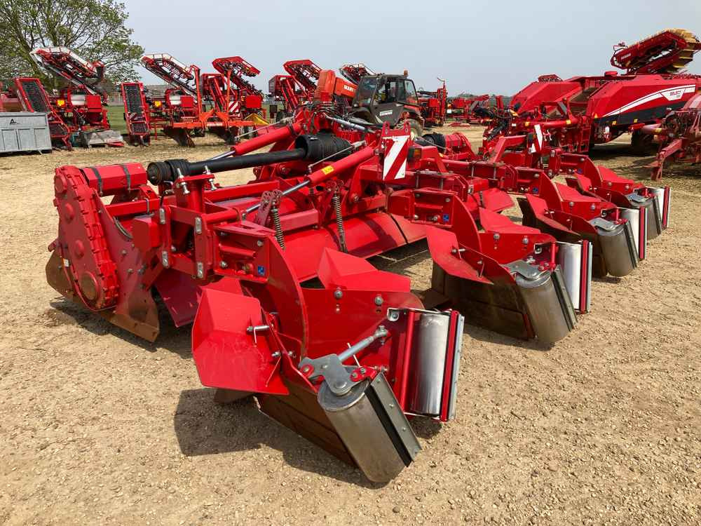 Grimme Grimme, GF600, 6 Row/3Bed Tilla, Rotovator - Betakarító gép: 5 kép. Grimme Grimme, GF600, 6 Row/3Bed Tilla, Rotovator - Betakarító gép: 5 kép.