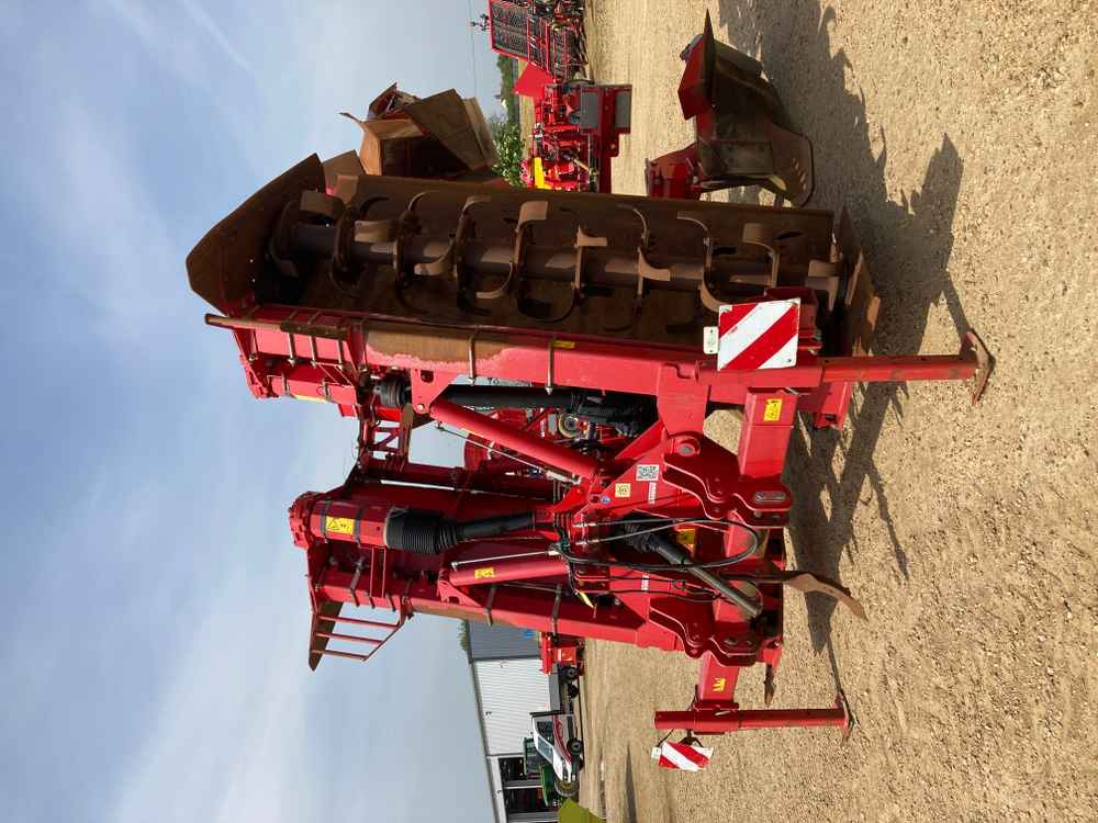 Grimme Grimme, GF600, 6 Row/3Bed Tilla, Rotovator - Betakarító gép: 1 kép. Grimme Grimme, GF600, 6 Row/3Bed Tilla, Rotovator - Betakarító gép: 1 kép.