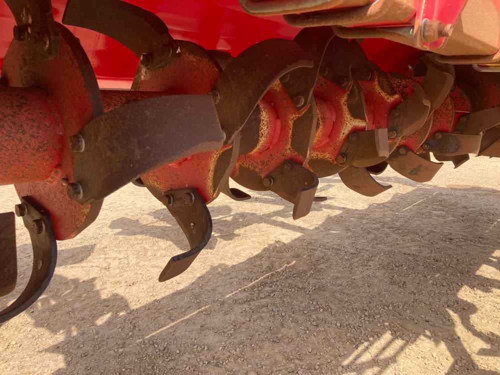 Grimme Grimme, GF600, 6 Row/3Bed Tilla, Rotovator - Betakarító gép: 4 kép. Grimme Grimme, GF600, 6 Row/3Bed Tilla, Rotovator - Betakarító gép: 4 kép.