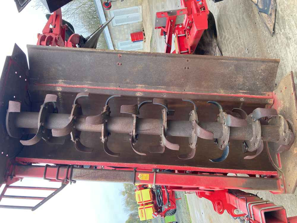 Grimme Grimme, GF600, 6 Row/3Bed Tilla, Rotovator - Betakarító gép: 4 kép. Grimme Grimme, GF600, 6 Row/3Bed Tilla, Rotovator - Betakarító gép: 4 kép.