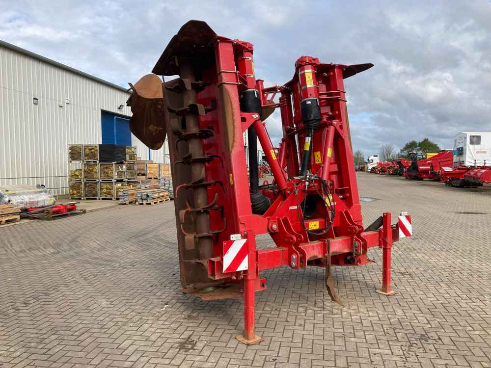 Grimme Grimme, GF600, 6 Row/3Bed Tilla, Rotovator - Betakarító gép: 1 kép. Grimme Grimme, GF600, 6 Row/3Bed Tilla, Rotovator - Betakarító gép: 1 kép.