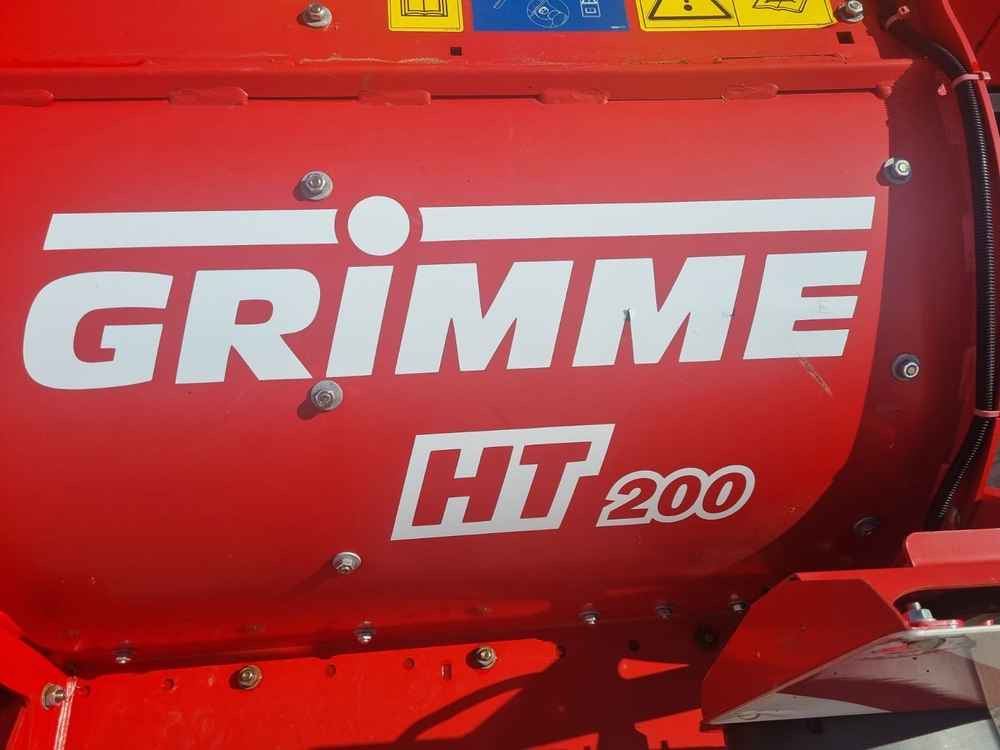 Grimme Grimme HT 200 Front Mounted Self-Propelled Topper - Betakarító gép: 2 kép. Grimme Grimme HT 200 Front Mounted Self-Propelled Topper - Betakarító gép: 2 kép.
