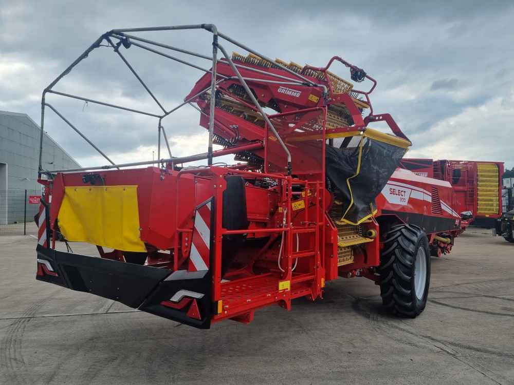 Grimme Grimme Select 200 2 Row Trailed Potato Harvester - Betakarító gép: 4 kép. Grimme Grimme Select 200 2 Row Trailed Potato Harvester - Betakarító gép: 4 kép.