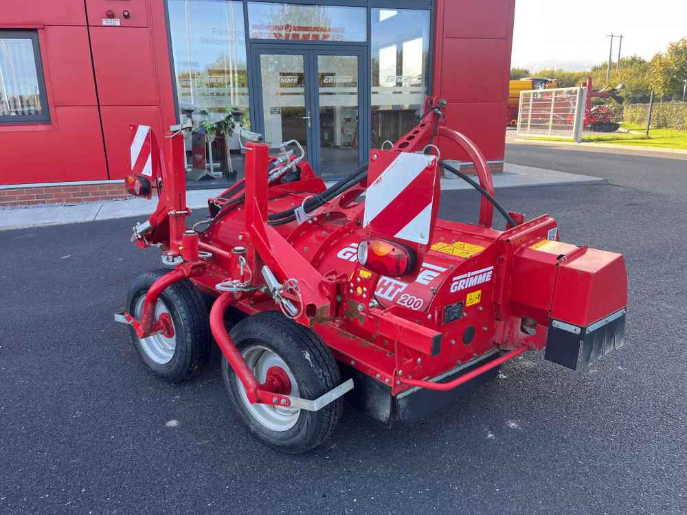 Grimme HT 200 - Betakarító gép: 1 kép. Grimme HT 200 - Betakarító gép: 1 kép.