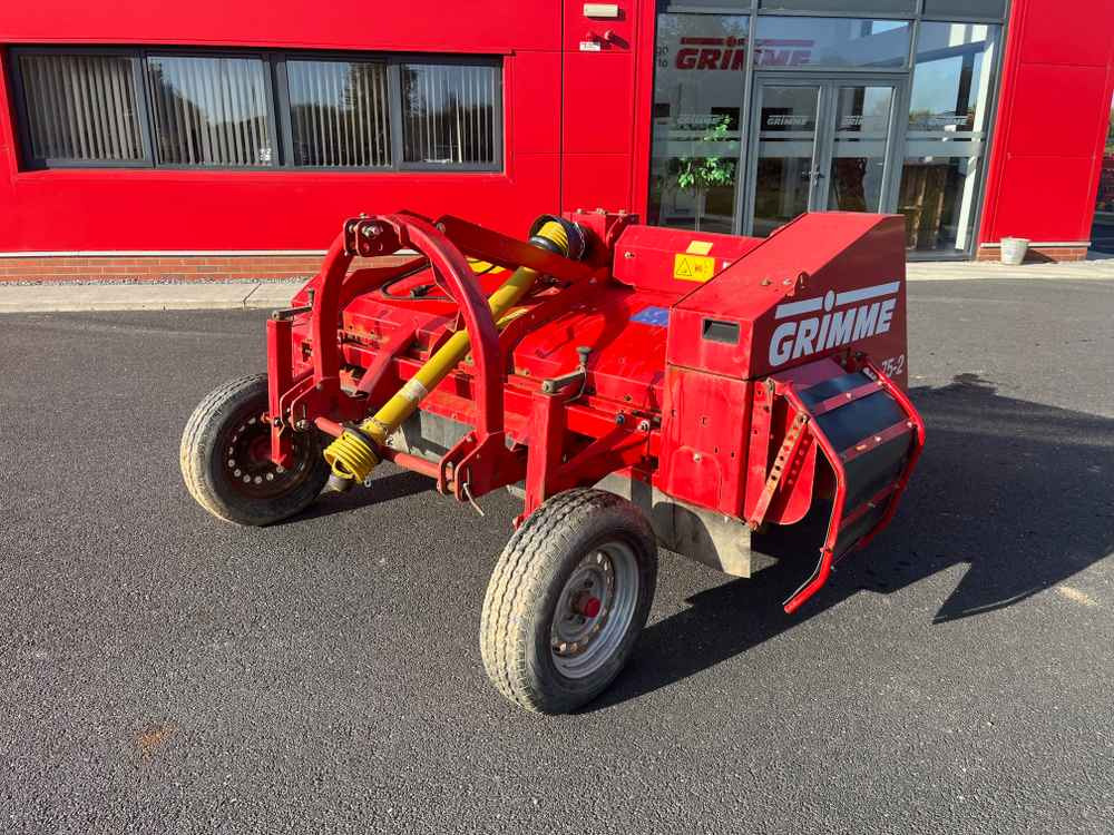 Grimme KSA 75-2 - Betakarító gép: 1 kép. Grimme KSA 75-2 - Betakarító gép: 1 kép.