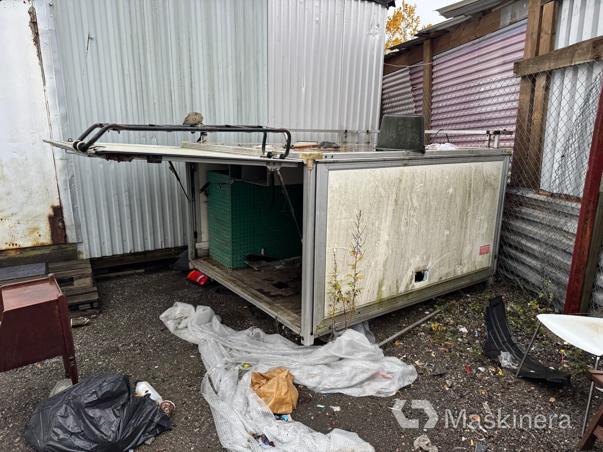 Flakkåpa till Pickup - Alkatrész - Pickup: 1 kép. Flakkåpa till Pickup - Alkatrész - Pickup: 1 kép.