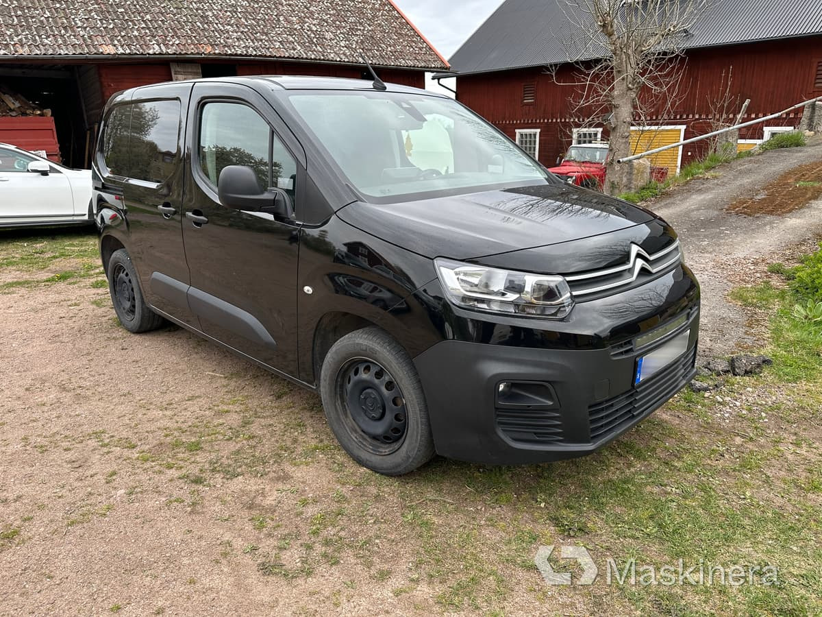 Arbetsbil Citroën Berlingo 1.2 PureTech Aut - Kis furgon: 3 kép. Arbetsbil Citroën Berlingo 1.2 PureTech Aut - Kis furgon: 3 kép.