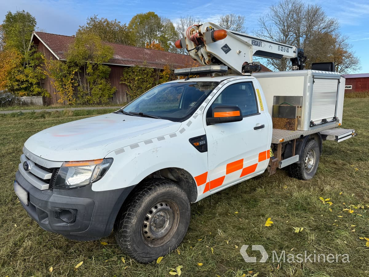 Arbetsbil Ford Ranger med Versalift - Furgon: 1 kép. Arbetsbil Ford Ranger med Versalift - Furgon: 1 kép.