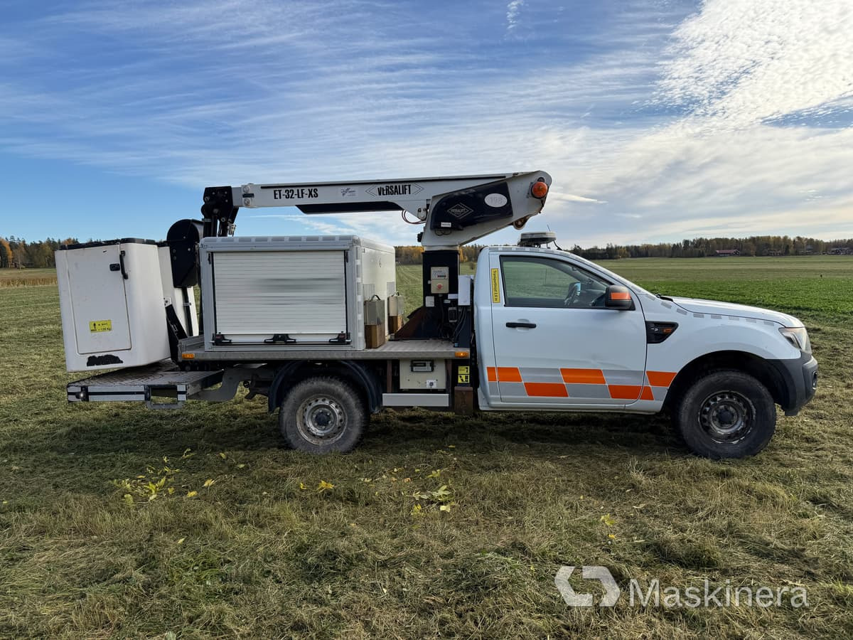 Arbetsbil Ford Ranger med Versalift - Furgon: 4 kép. Arbetsbil Ford Ranger med Versalift - Furgon: 4 kép.