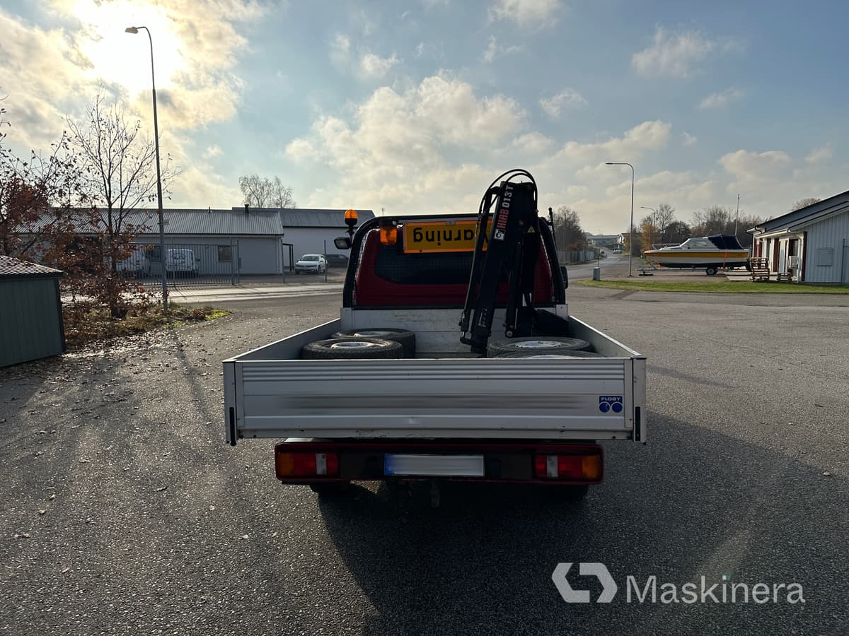 Flakbil Volkswagen Transporter T5 4wd + Kran - Kis furgon: 4 kép. Flakbil Volkswagen Transporter T5 4wd + Kran - Kis furgon: 4 kép.