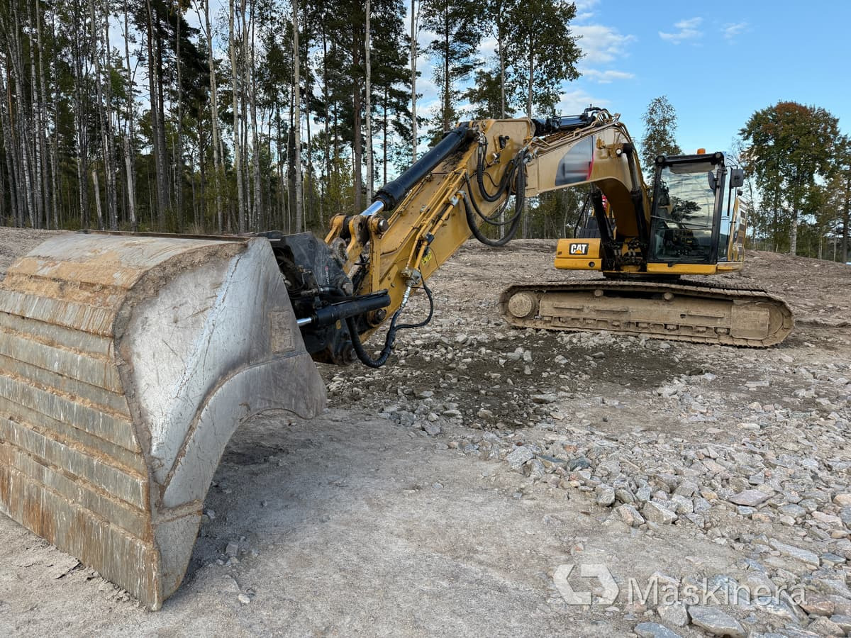 Lánctalpas kotró Grävmaskin CAT 323 Next Generation: 9 kép.