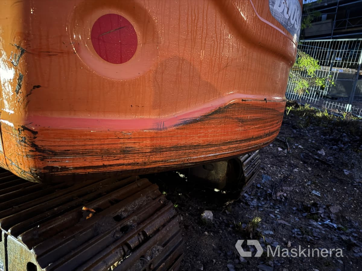 Lánctalpas kotró Grävmaskin Doosan DX140LC: 45 kép. Lánctalpas kotró Grävmaskin Doosan DX140LC: 45 kép.