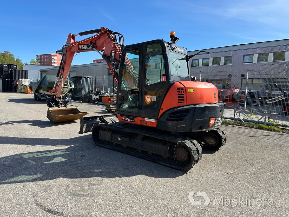 Grävmaskin Kubota KX080-4 - Lánctalpas kotró: 3 kép. Grävmaskin Kubota KX080-4 - Lánctalpas kotró: 3 kép.