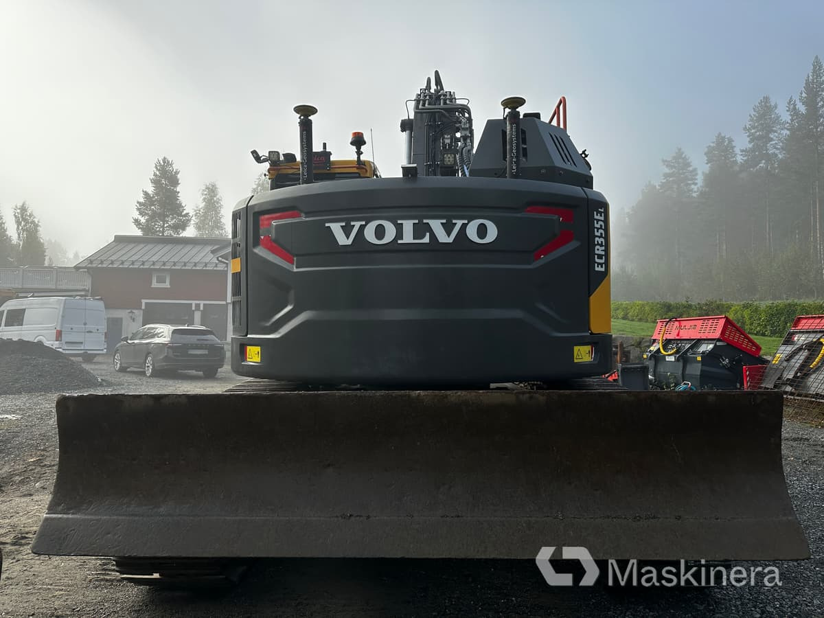 Grävmaskin Volvo ECR355EL GPS & tillbehör - Lánctalpas kotró: 4 kép. Grävmaskin Volvo ECR355EL GPS & tillbehör - Lánctalpas kotró: 4 kép.