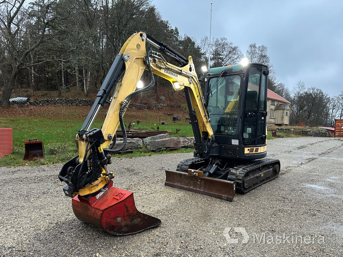 Grävmaskin Yanmar VIO33-U - Lánctalpas kotró: 1 kép. Grävmaskin Yanmar VIO33-U - Lánctalpas kotró: 1 kép.