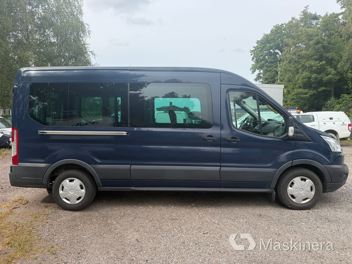 Handikappanpassad Ford Transit 2,2 TDCi - Furgon: 2 kép. Handikappanpassad Ford Transit 2,2 TDCi - Furgon: 2 kép.
