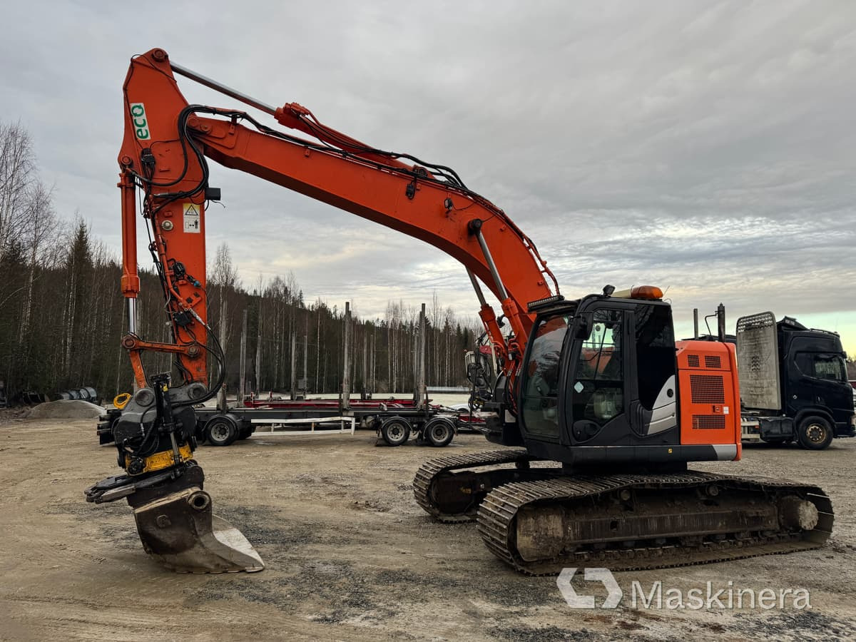 Hitachi ZX 225 USLC-5B Grävmaskin Hitachi ZX225USLC-5B - Lánctalpas kotró: 1 kép. Hitachi ZX 225 USLC-5B Grävmaskin Hitachi ZX225USLC-5B - Lánctalpas kotró: 1 kép.