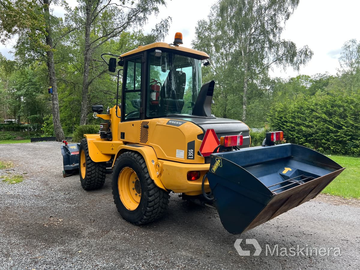 Gumikerekes homlokrakodó Hjullastare Volvo L35G med tillbehör: 8 kép.