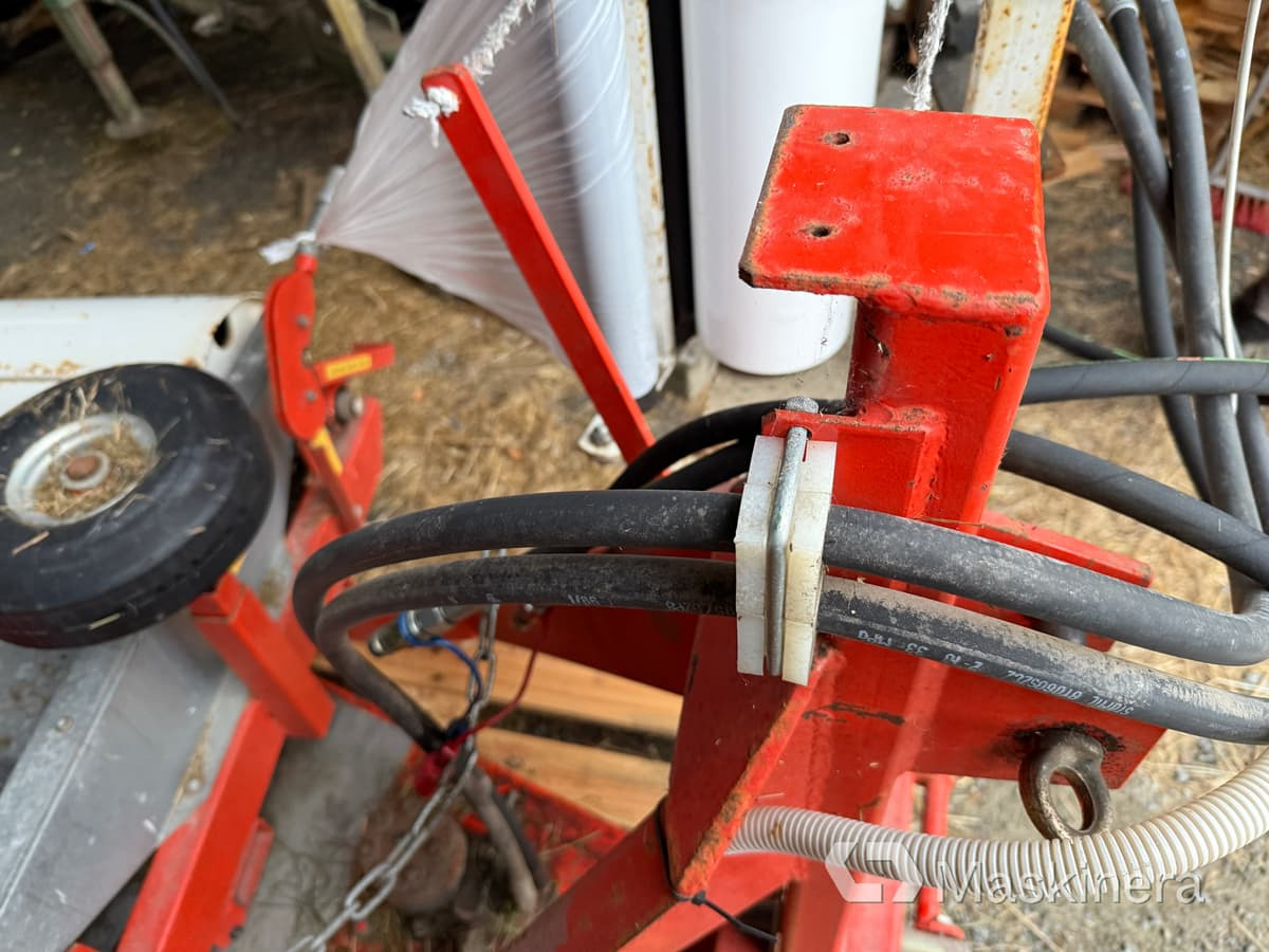 Bálacsomagoló Inplastare Ysta Bale wrap 1600 med sidospakar: 16 kép.