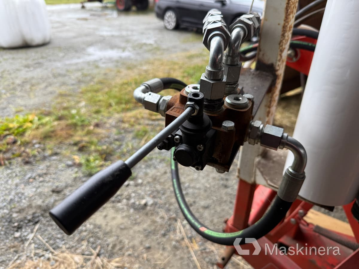 Bálacsomagoló Inplastare Ysta Bale wrap 1600 med sidospakar: 14 kép.