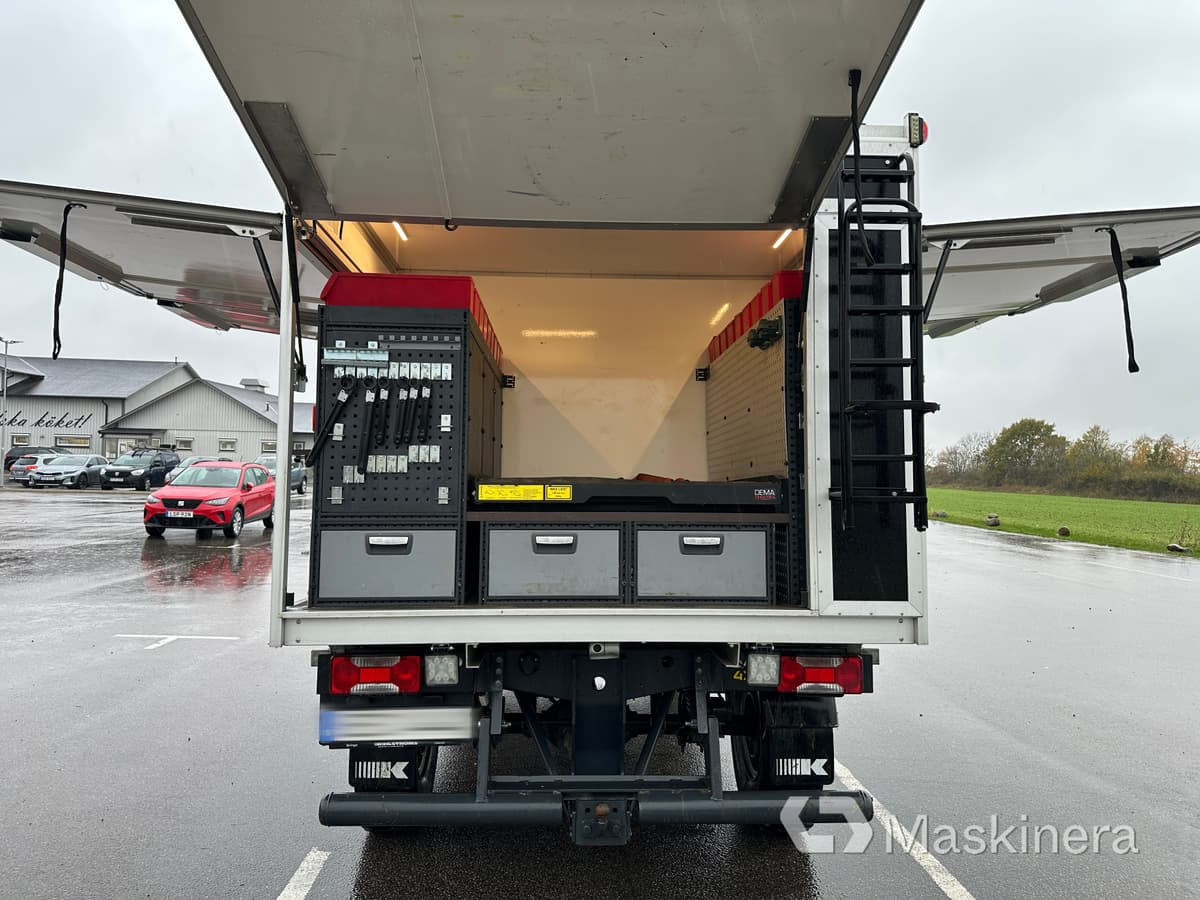 Iveco Daily 55-180 4x4 3.0 Arbetsbil Iveco Daily 4x4 3.0 - Furgon: 4 kép. Iveco Daily 55-180 4x4 3.0 Arbetsbil Iveco Daily 4x4 3.0 - Furgon: 4 kép.