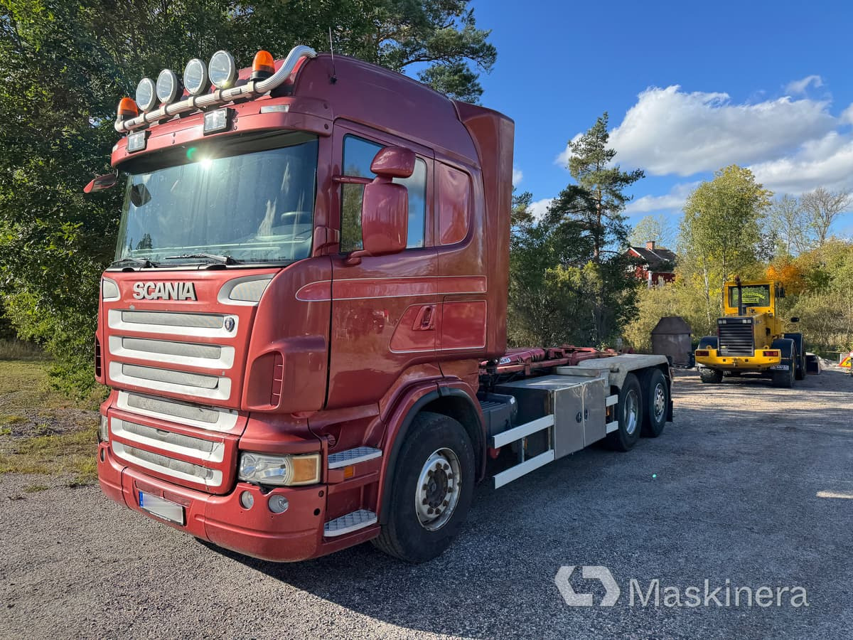 Lastväxlare Scania R500LB6X2*4HHA - Horgos rakodó teherautó: 1 kép. Lastväxlare Scania R500LB6X2*4HHA - Horgos rakodó teherautó: 1 kép.