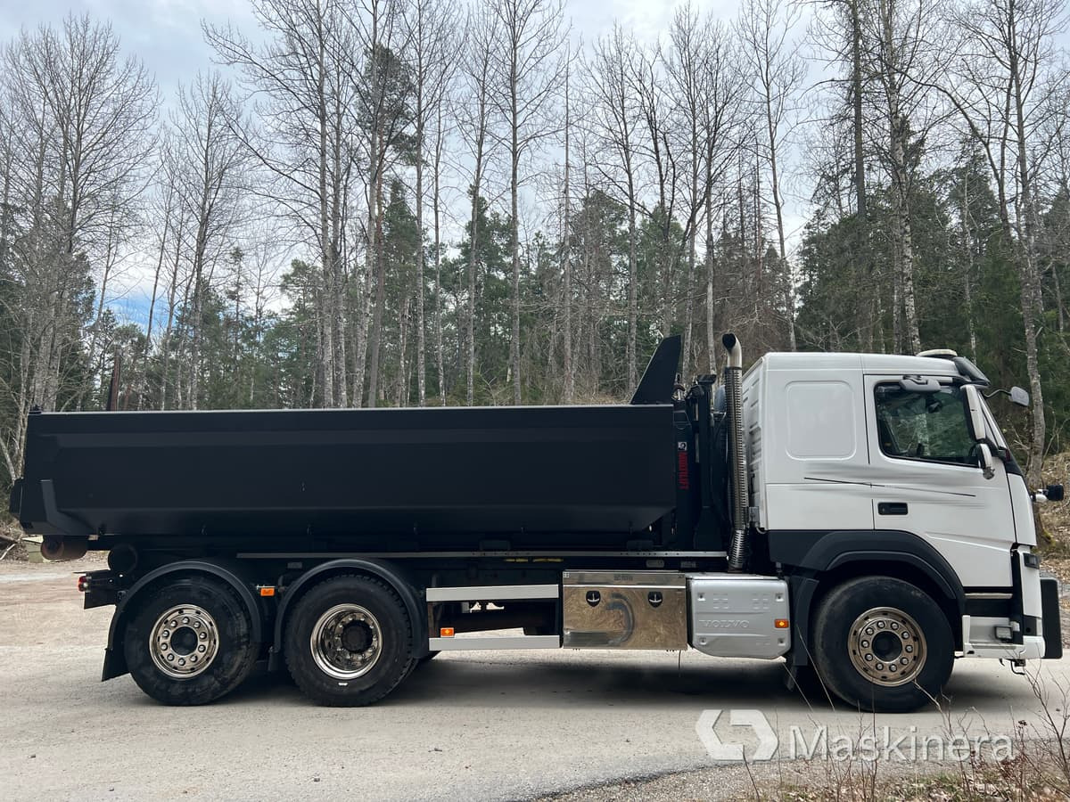 Lastväxlare Volvo FM Plog/Saltutrustad - Horgos rakodó teherautó: 4 kép. Lastväxlare Volvo FM Plog/Saltutrustad - Horgos rakodó teherautó: 4 kép.