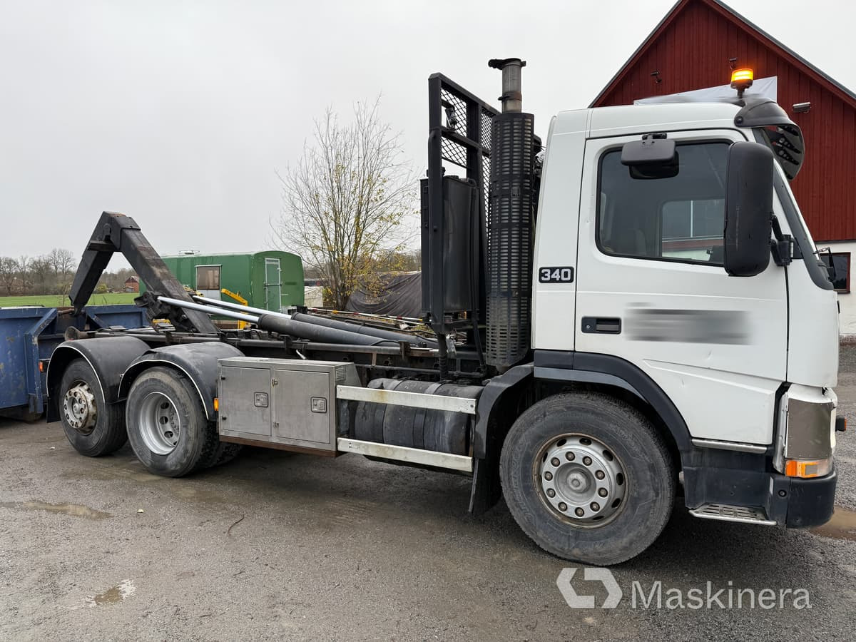Lastväxlare Volvo FM12 6X2 - Horgos rakodó teherautó: 4 kép. Lastväxlare Volvo FM12 6X2 - Horgos rakodó teherautó: 4 kép.