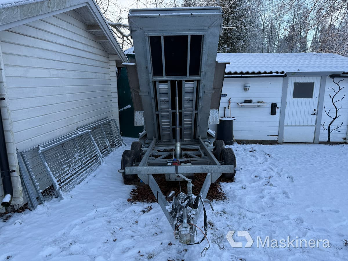 Maskintippsläp Variant 3515 MT - Pótkocsi billenőplatós: 2 kép. Maskintippsläp Variant 3515 MT - Pótkocsi billenőplatós: 2 kép.