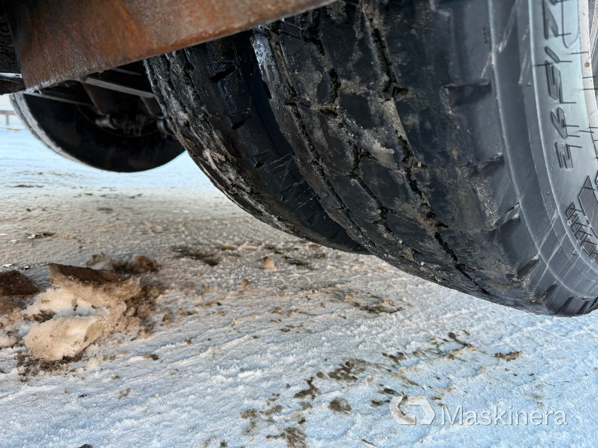 Félpótkocsi mélybölcsős Maskintrailer VM Trailer 42-3-PHKSSZAO-S: 38 kép.