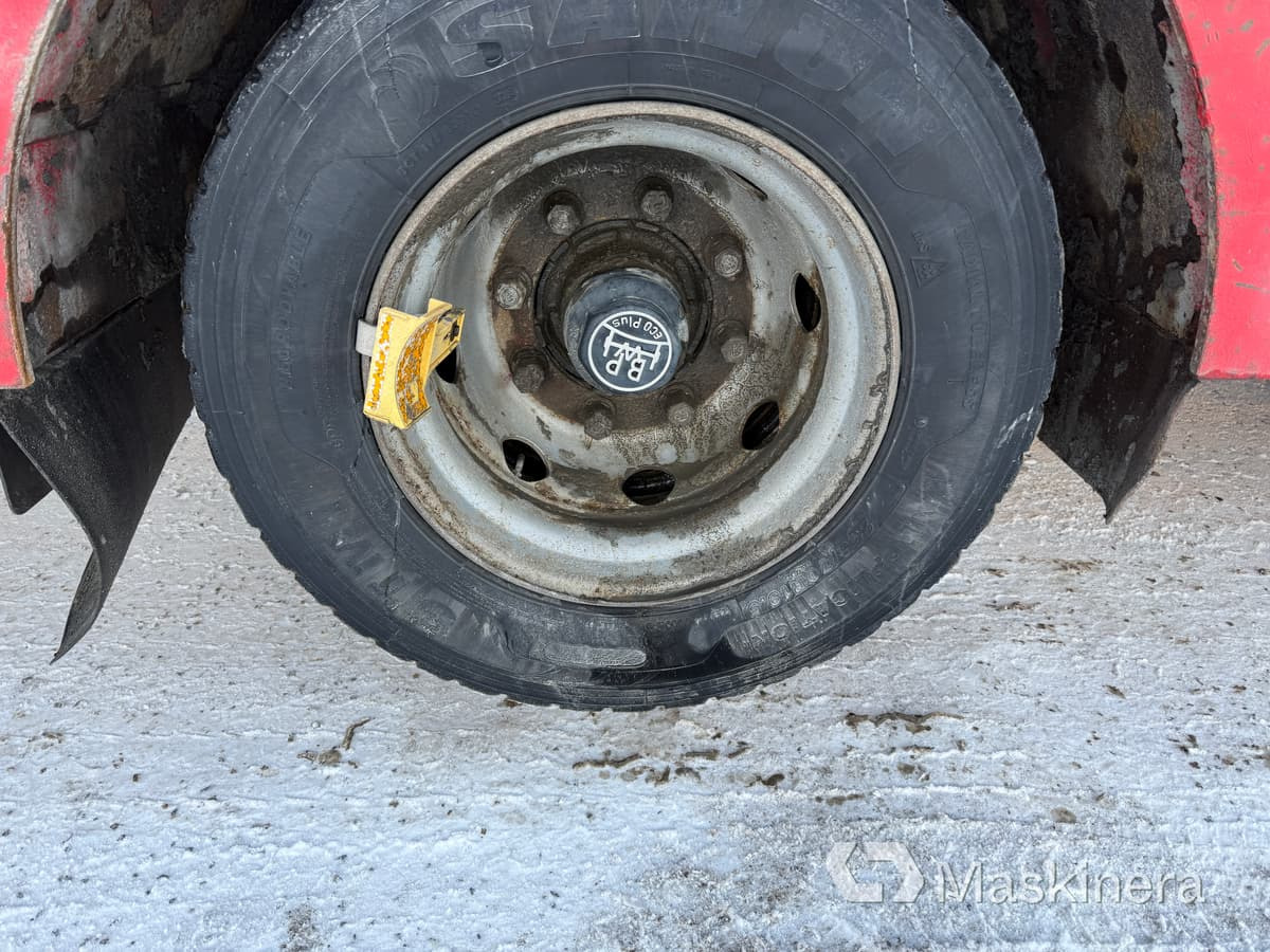 Félpótkocsi mélybölcsős Maskintrailer VM Trailer 42-3-PHKSSZAO-S: 44 kép.