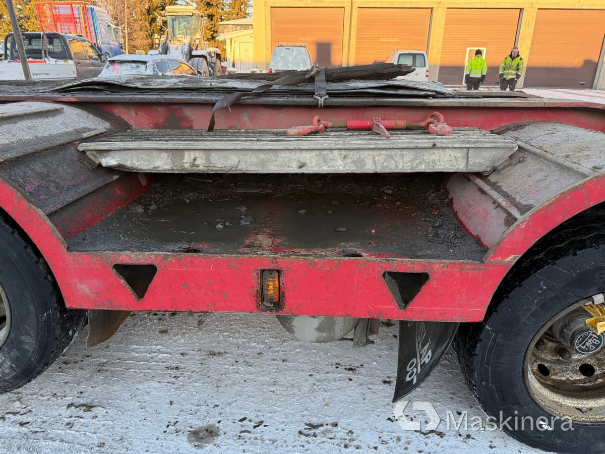 Félpótkocsi mélybölcsős Maskintrailer VM Trailer 42-3-PHKSSZAO-S: 50 kép.