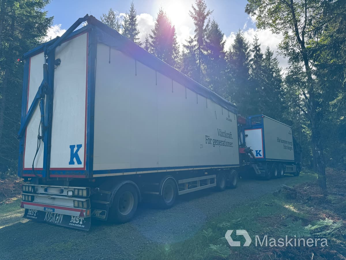Flisbil Volvo FH16 8X4 med kran & sidtipp - Nyergesvontató, Pótkocsi billenőplatós: 4 kép. Flisbil Volvo FH16 8X4 med kran & sidtipp - Nyergesvontató, Pótkocsi billenőplatós: 4 kép.