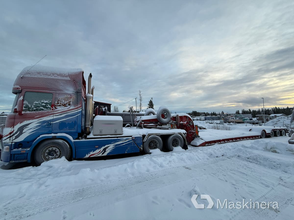 Maskintrailer Scania R144 6X4 & VM Trailer VM53-4-PNK - Nyergesvontató, Félpótkocsi mélybölcsős: 5 kép. Maskintrailer Scania R144 6X4 & VM Trailer VM53-4-PNK - Nyergesvontató, Félpótkocsi mélybölcsős: 5 kép.
