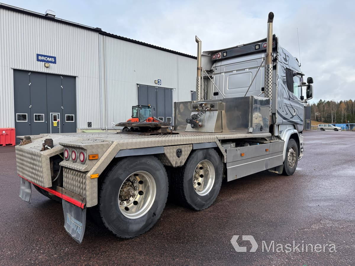 Tungdragare Scania R730 6x4 - Nyergesvontató: 5 kép. Tungdragare Scania R730 6x4 - Nyergesvontató: 5 kép.